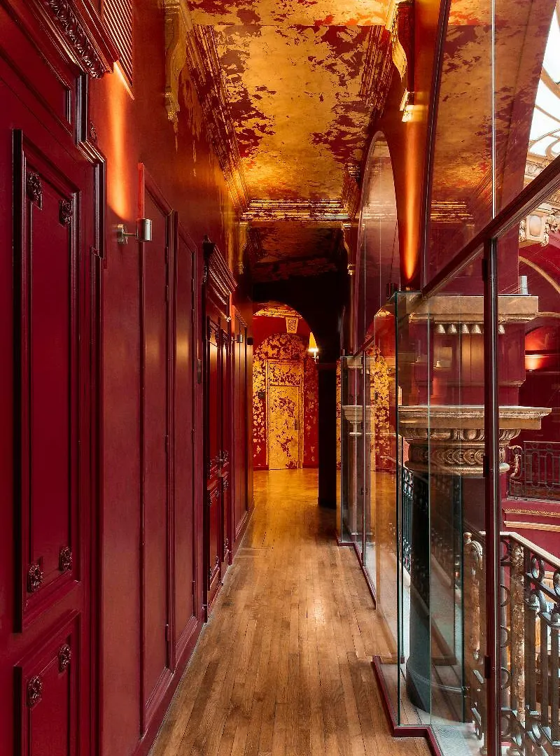 Banke Opera, Autograph Collection 5*