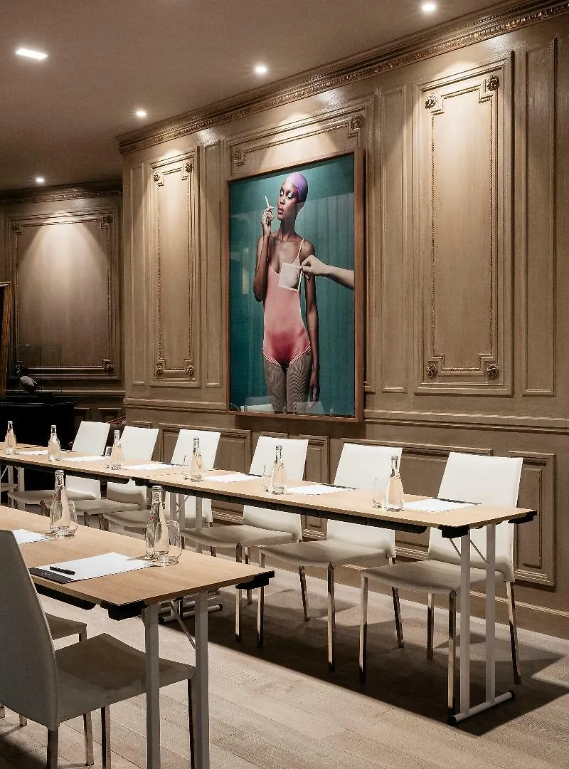 Banke Opera, Autograph Collection Hotel 5*