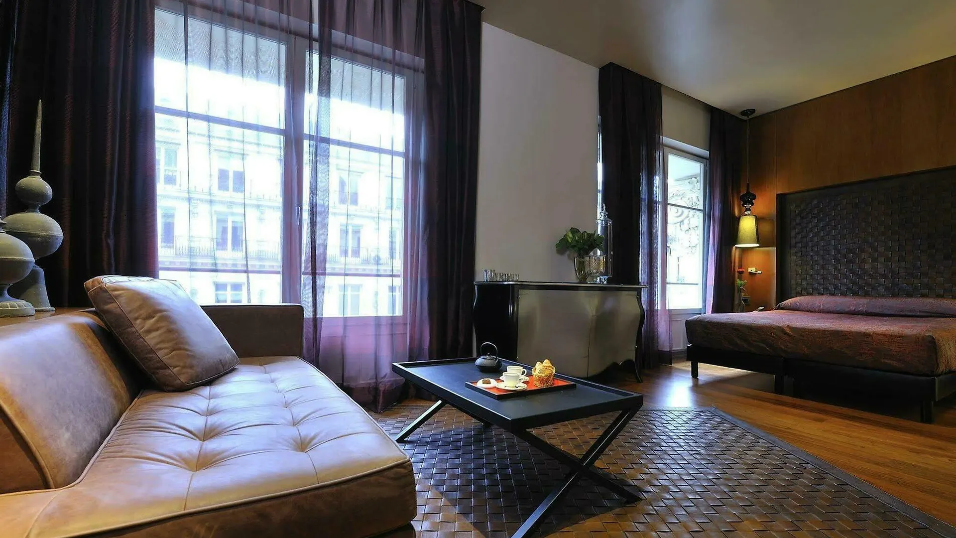 Banke Opera, Autograph Collection Hotel
